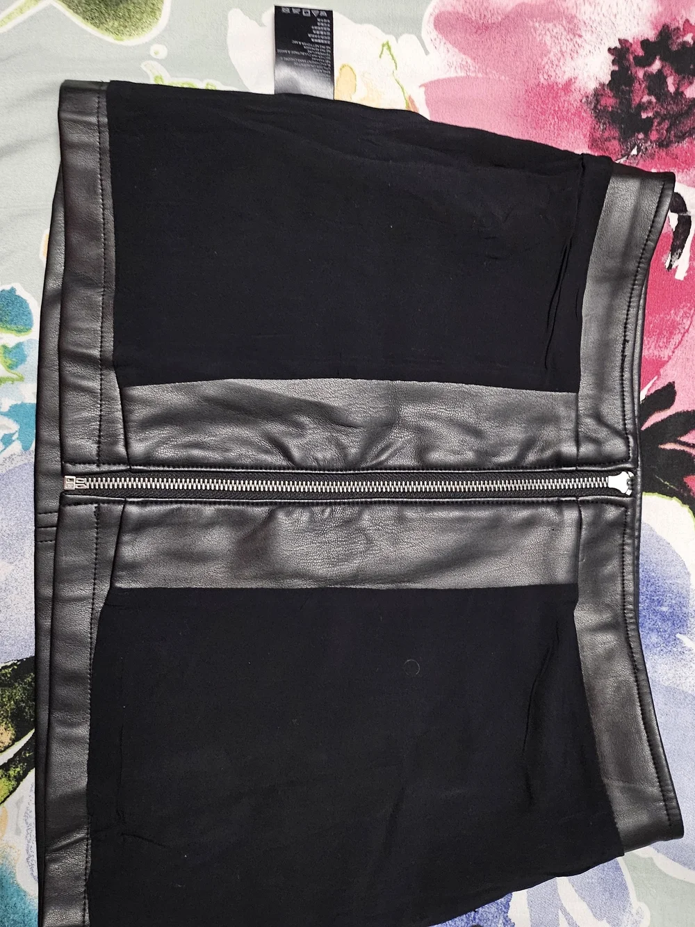 Free People Black Faux Leather Zip-Front Mini Skirt Size 2